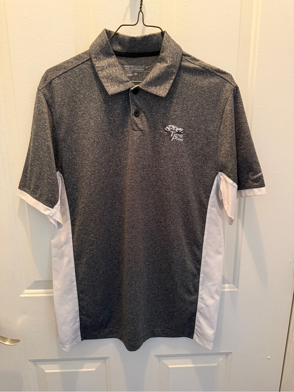 Nike Golf Dri-FIT Polo Shirt Gray White Torrey Pines Performance Men’s Small
